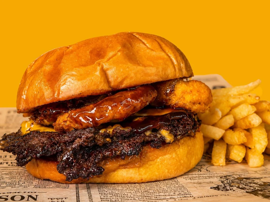 Con bacon y cheddar madurado